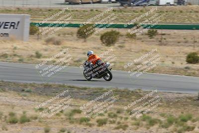 media/Apr-20-2025-AHRMA (Sun) [[393a79c373]]/Race/Group 12/Turn 4b/